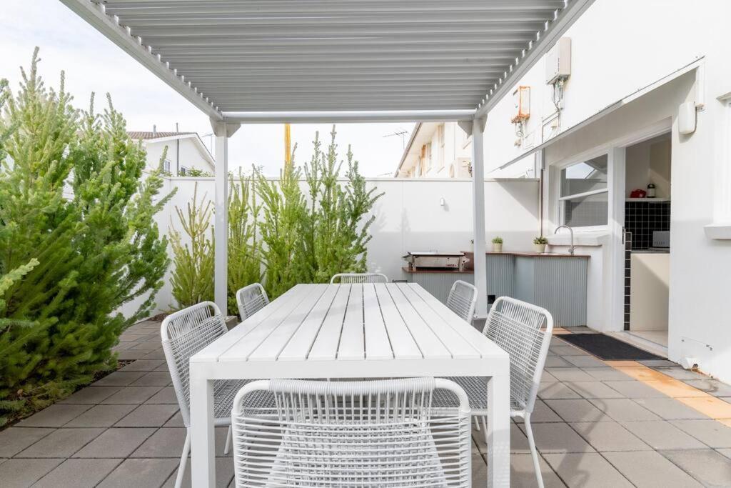 Sunset Sands On Esplanade By Host Solutions Holiday home *
